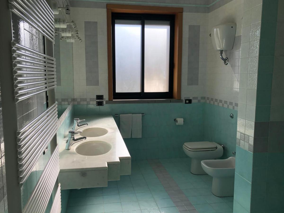 Lanna B&B Novoli Kültér fotó