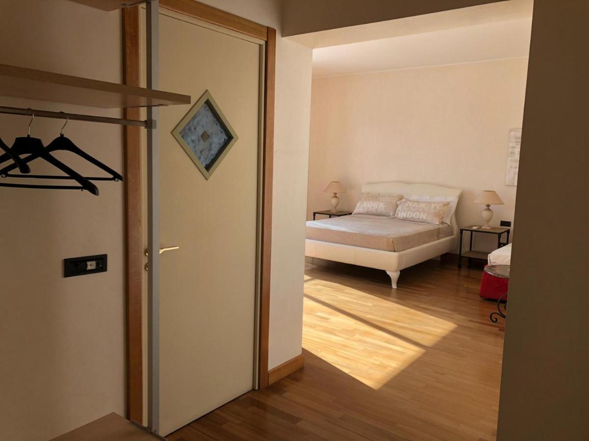 Lanna B&B Novoli Kültér fotó
